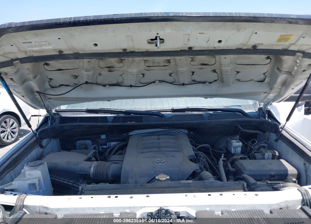 2015 TOYOTA TUNDRA SR 4.6L V8 VIN: 5TFRM5F19FX084408