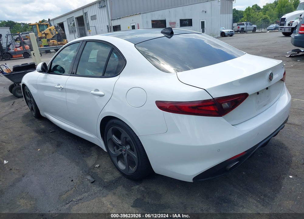 2017 ALFA ROMEO GIULIA VIN: ZARFAEBN2H7551360