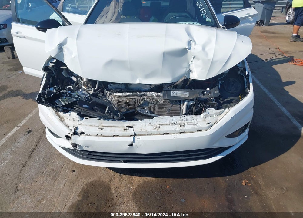 2019 VOLKSWAGEN JETTA 1.4T R-LINE/1.4T S/1.4T SE VIN: 3VWCB7BU9KM210190