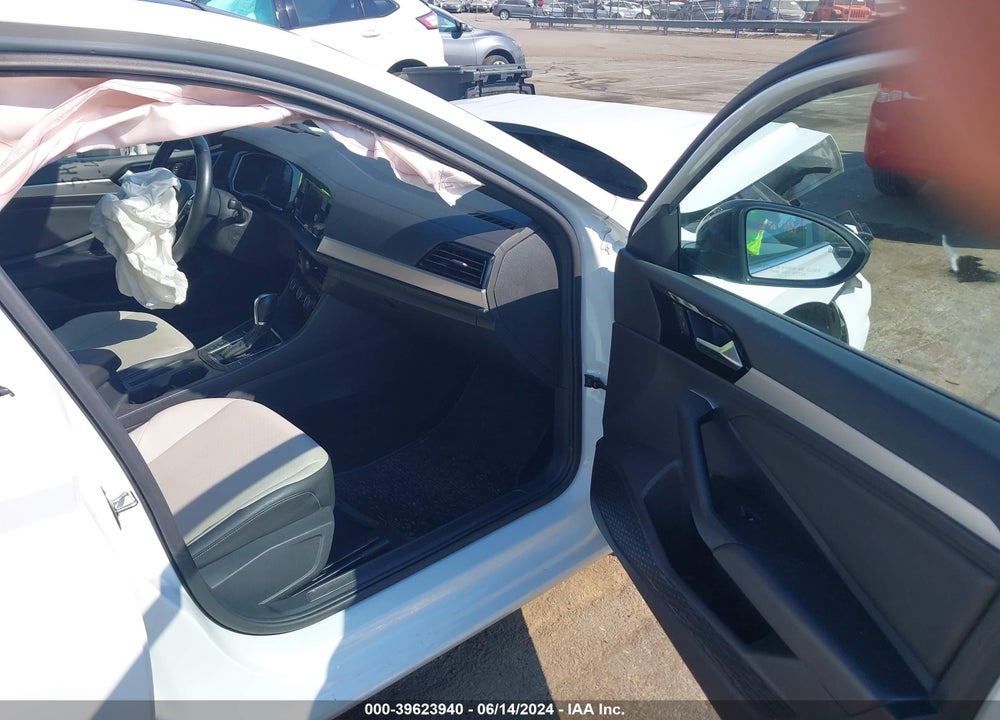 2019 VOLKSWAGEN JETTA 1.4T R-LINE/1.4T S/1.4T SE VIN: 3VWCB7BU9KM210190