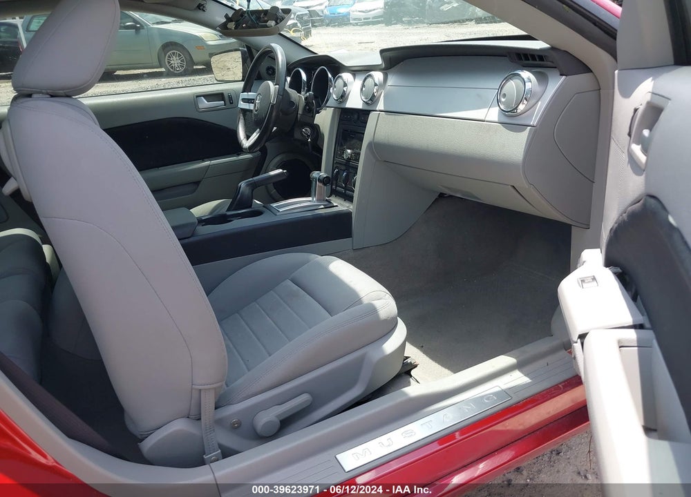 2006 FORD MUSTANG GT VIN: 1ZVFT82H565138130