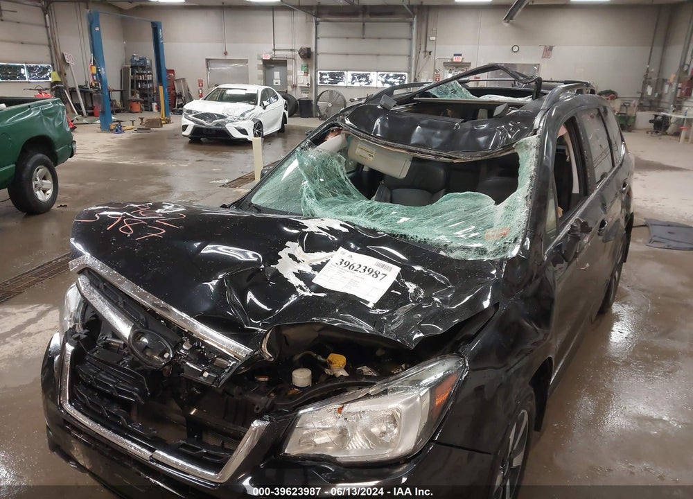 2017 SUBARU FORESTER 2.5I LIMITED VIN: JF2SJAJC2HH408793