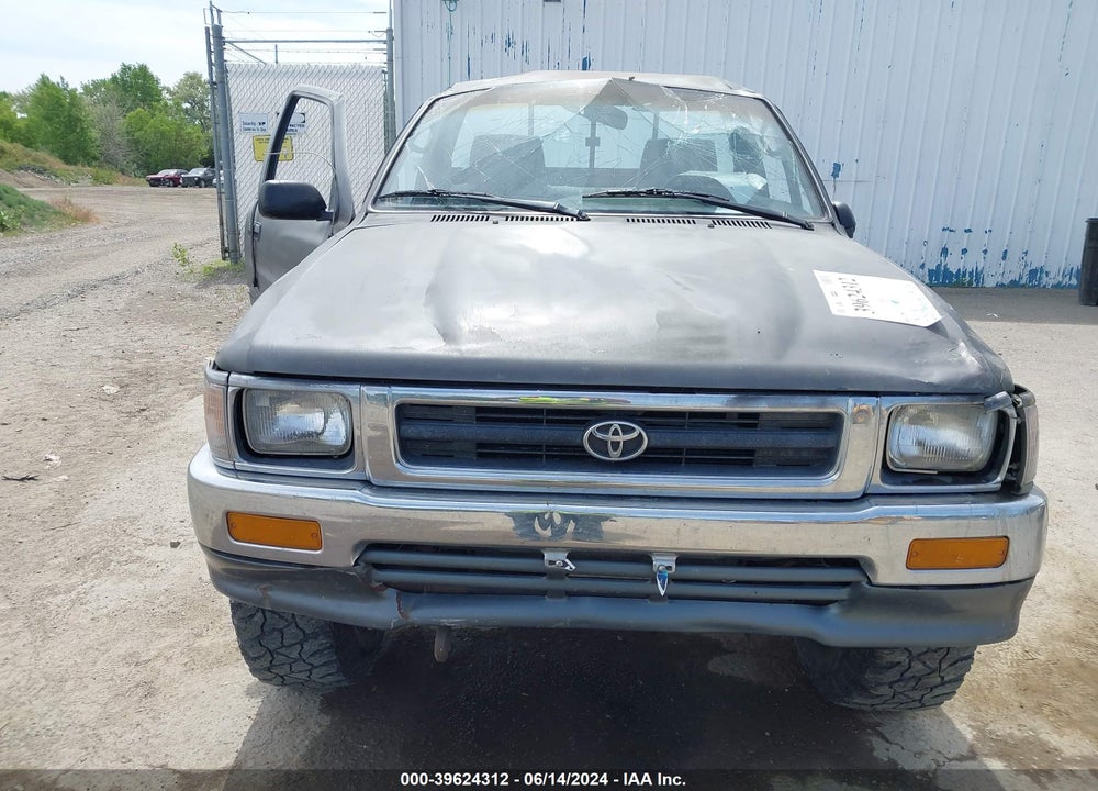 1992 TOYOTA PICKUP 1/2 TON SHT WHEELBASE DLX VIN: 4TARN01P1NZ036072