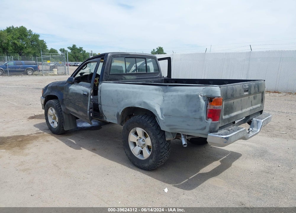 1992 TOYOTA PICKUP 1/2 TON SHT WHEELBASE DLX VIN: 4TARN01P1NZ036072