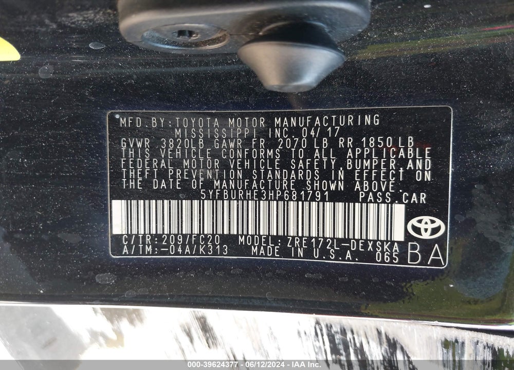 2017 TOYOTA COROLLA SE VIN: 5YFBURHE3HP681791