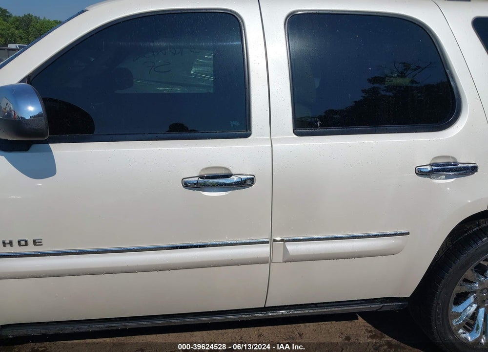 2008 CHEVROLET TAHOE LTZ VIN: 1GNFK13048R178496