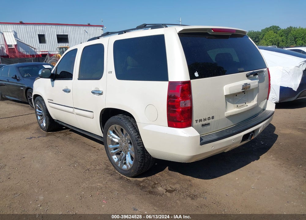 2008 CHEVROLET TAHOE LTZ VIN: 1GNFK13048R178496