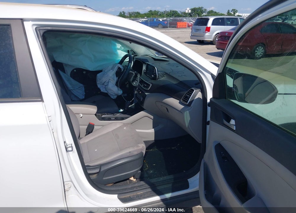 2020 HYUNDAI TUCSON SE VIN: KM8J23A4XLU140888
