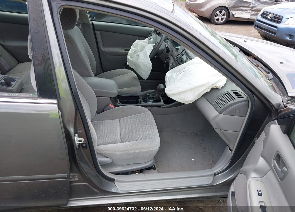2003 TOYOTA CAMRY LE VIN: 4T1BE32K43U647956