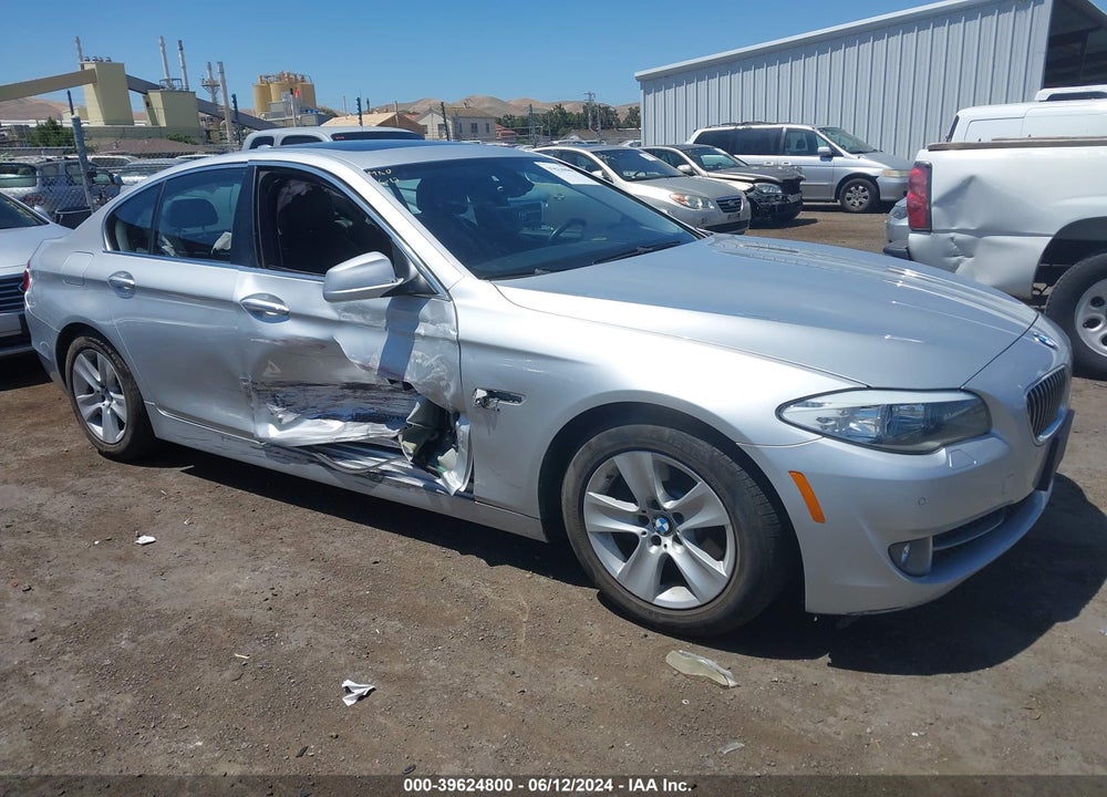 2012 BMW 528I XDRIVE VIN: WBAXH5C51CDW10818