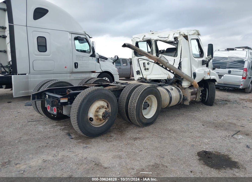 2017 FREIGHTLINER CASCADIA 125 VIN: 3AKJGEDR9HDHU1798