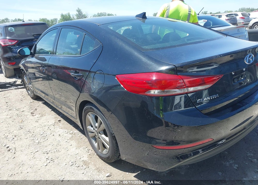 2018 HYUNDAI ELANTRA VALUE EDITION VIN: 5NPD84LF1JH346421