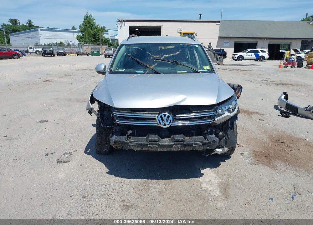 2015 VOLKSWAGEN TIGUAN S VIN: WVGBV7AX7FW501144