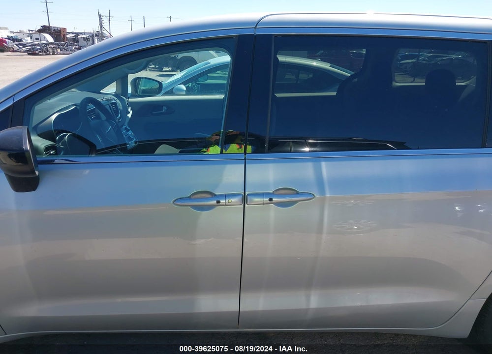2024 CHRYSLER VOYAGER LX VIN: 2C4RC1CG9RR136336