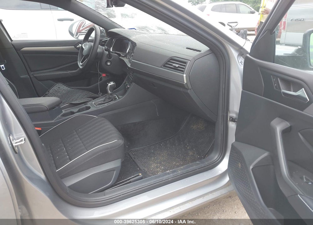 2024 VOLKSWAGEN JETTA 1.5T SPORT VIN: 3VWBM7BU6RM008729