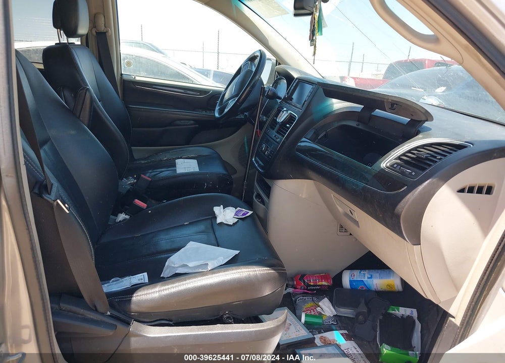 2014 CHRYSLER TOWN & COUNTRY TOURING VIN: 2C4RC1BG8ER111262