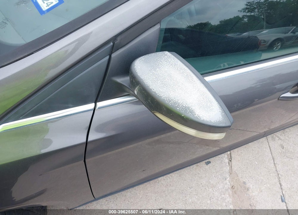 2012 FORD FOCUS TITANIUM VIN: 1FAHP3N26CL221833