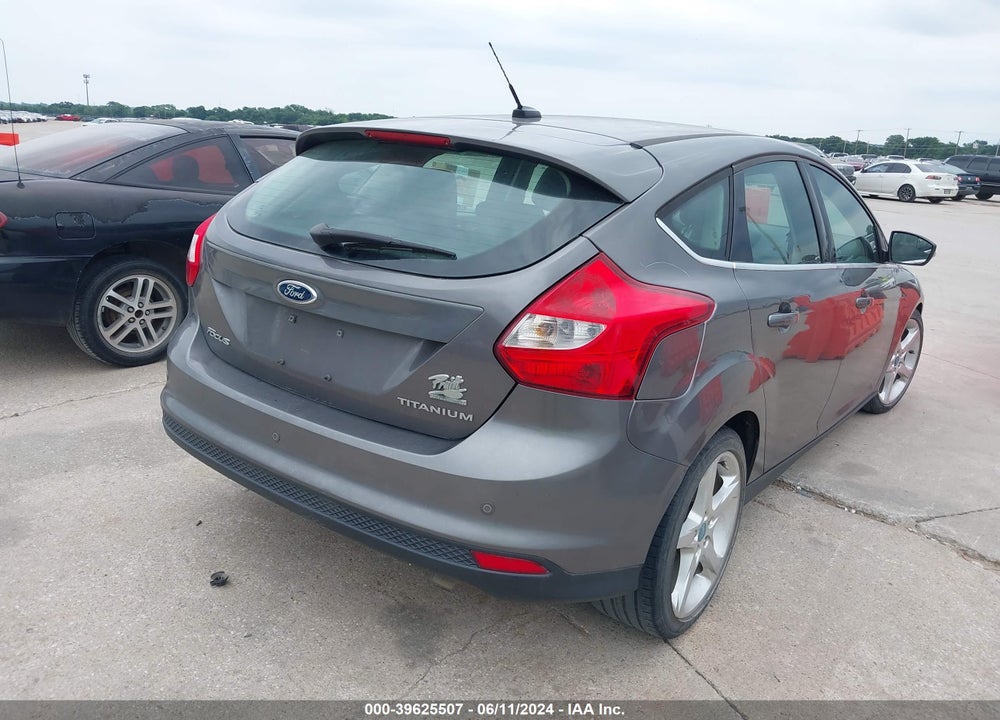 2012 FORD FOCUS TITANIUM VIN: 1FAHP3N26CL221833