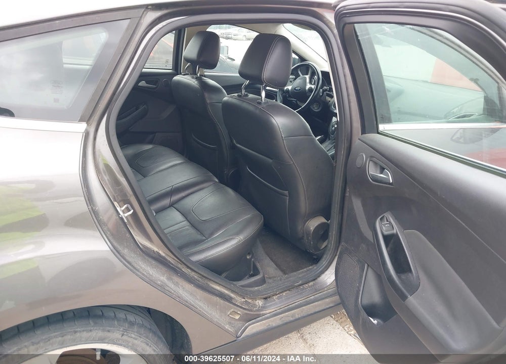 2012 FORD FOCUS TITANIUM VIN: 1FAHP3N26CL221833