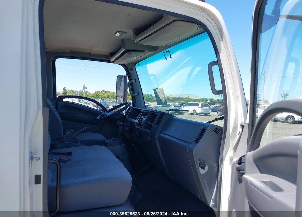 2018 ISUZU NPR HD VIN: JALC4W166J7009140