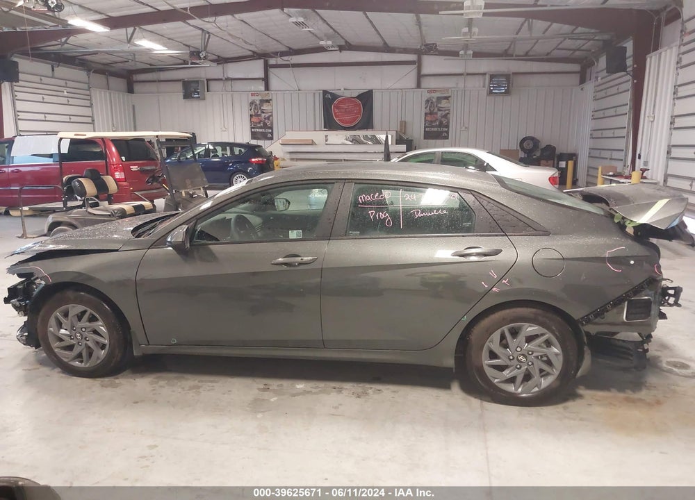 2024 HYUNDAI ELANTRA SEL VIN: KMHLM4DG7RU751050