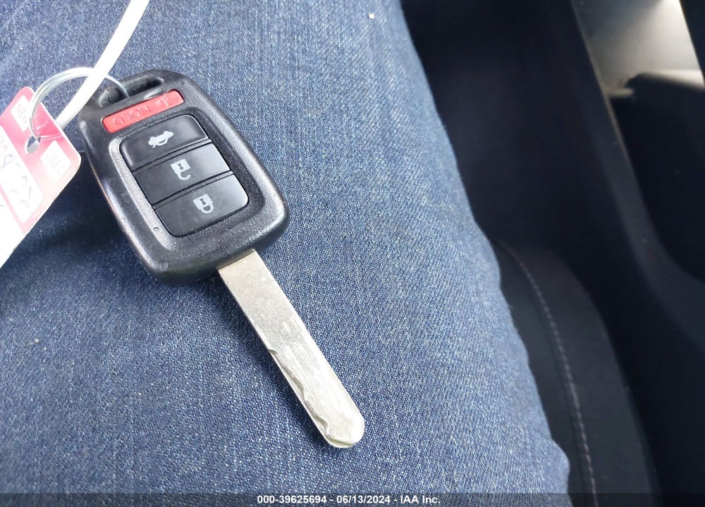 2018 HONDA CIVIC LX VIN: 2HGFC2F56JH525983