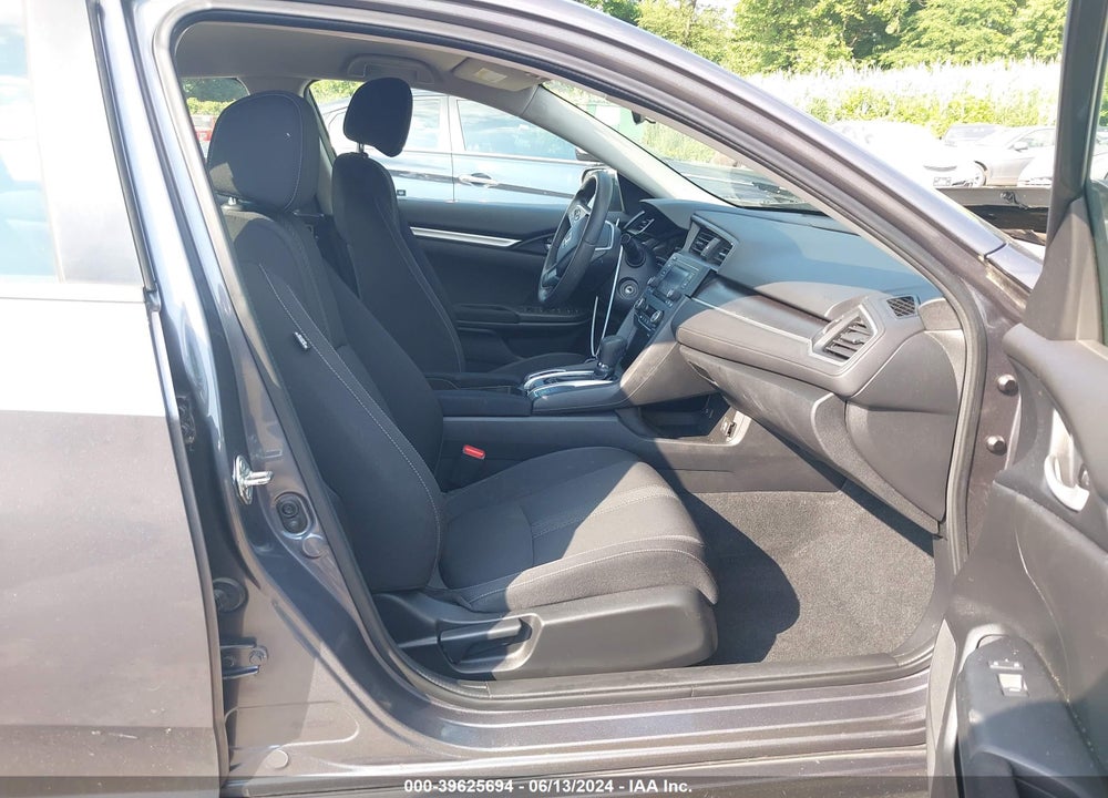 2018 HONDA CIVIC LX VIN: 2HGFC2F56JH525983