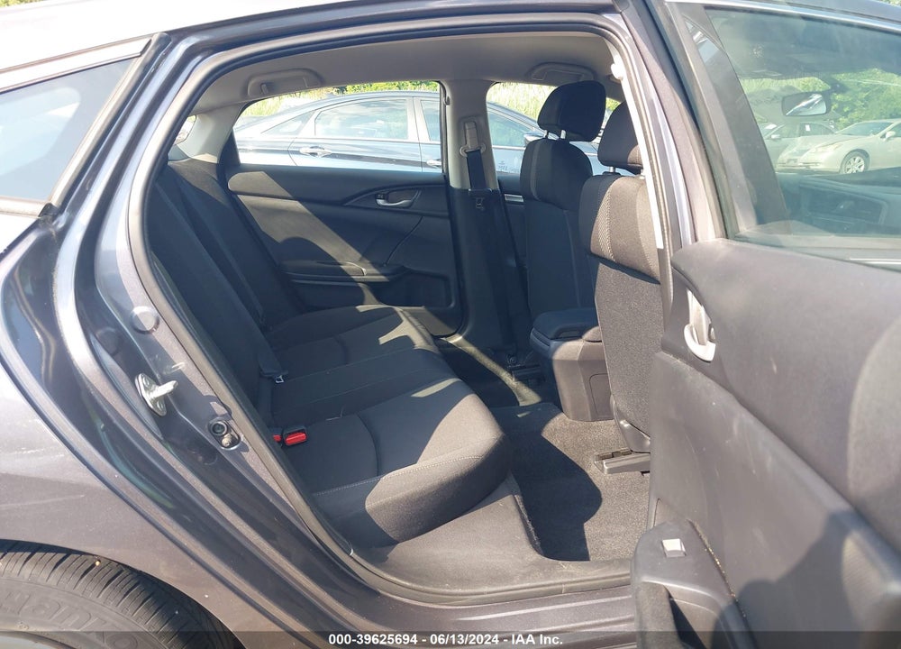 2018 HONDA CIVIC LX VIN: 2HGFC2F56JH525983