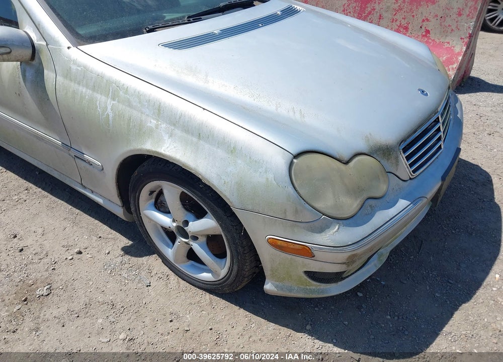 2006 MERCEDES-BENZ C 230 SPORT VIN: WDBRF52H86A910017