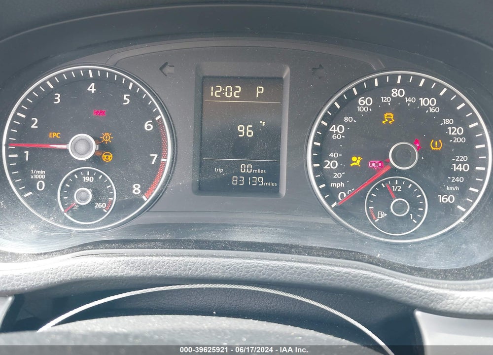 2015 VOLKSWAGEN PASSAT VIN: 1VWAT7A3XFC070946