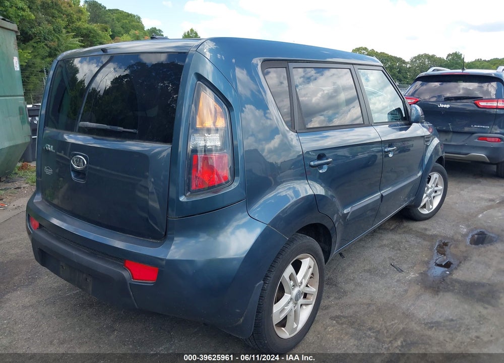 2011 KIA SOUL VIN: KNDJT2A24B7215267