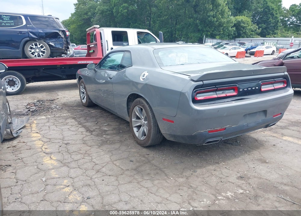 2018 DODGE CHALLENGER SXT VIN: 2C3CDZAG8JH242229