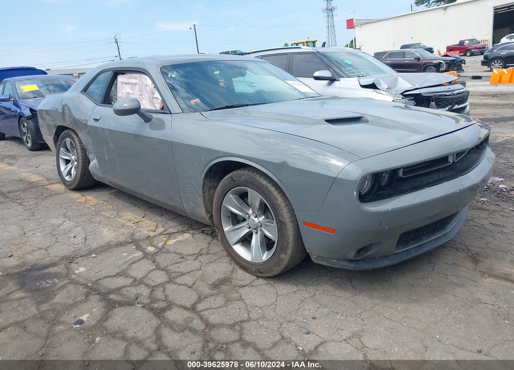2018 DODGE CHALLENGER SXT VIN: 2C3CDZAG8JH242229