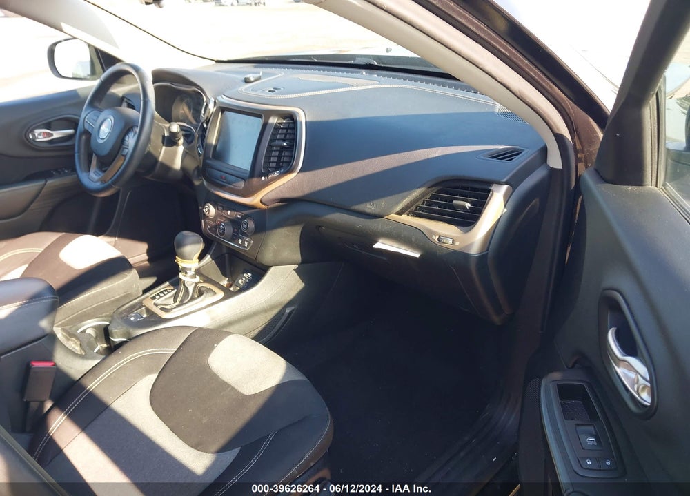 2014 JEEP CHEROKEE LATITUDE VIN: 1C4PJLCB6EW172418