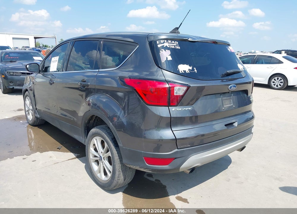 2019 FORD ESCAPE SE VIN: 1FMCU0GD1KUB57733