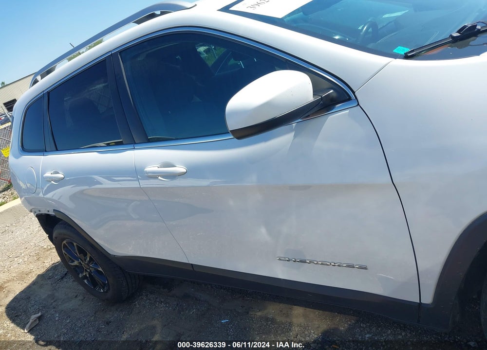 2015 JEEP CHEROKEE LATITUDE VIN: 1C4PJMCB0FW795153