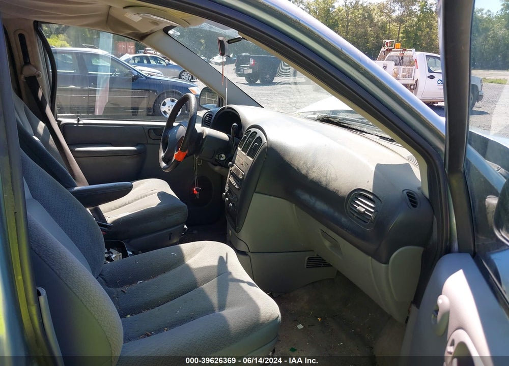 2005 DODGE GRAND CARAVAN SE VIN: 1D4GP24E45B292374