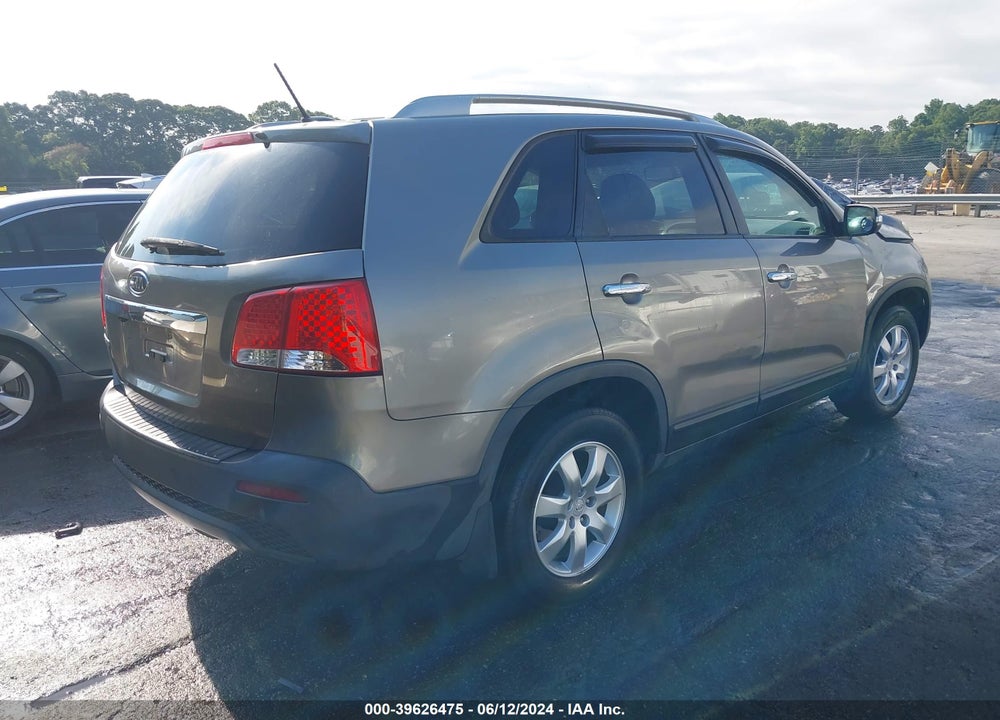 2011 KIA SORENTO LX VIN: 5XYKTCA11BG124736