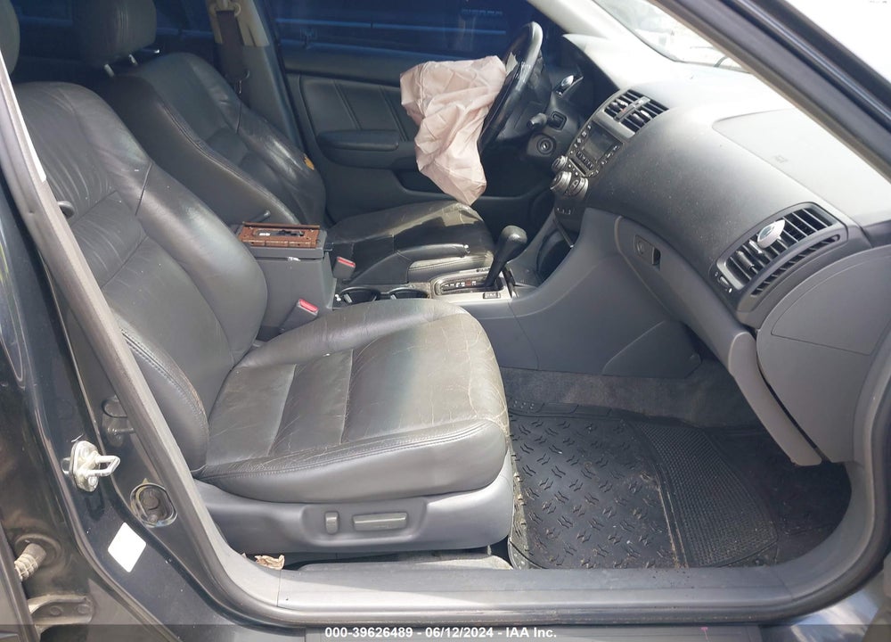 2004 HONDA ACCORD 3.0 EX VIN: 1HGCM66514A043111