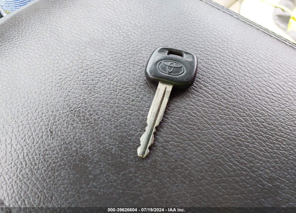 2006 TOYOTA CAMRY LE VIN: 4T1BE32K96U115655