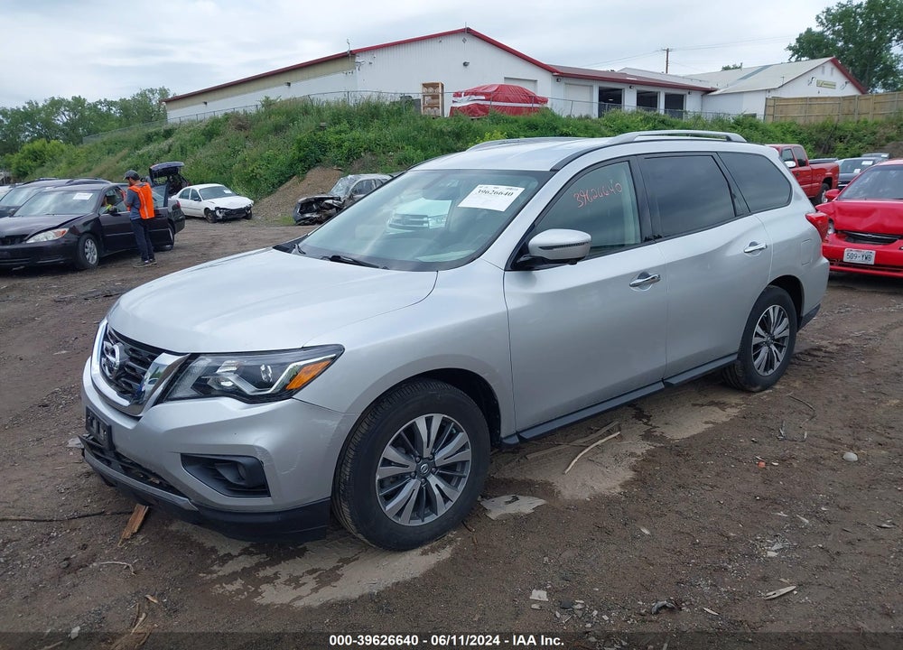 2018 NISSAN PATHFINDER SL VIN: 5N1DR2MM1JC610601