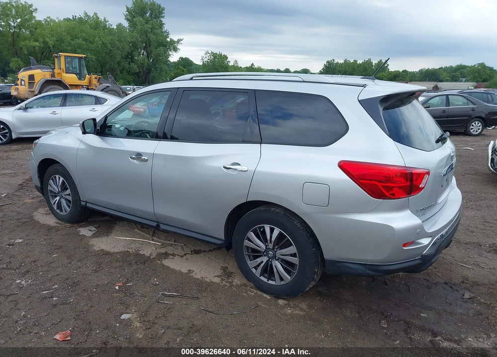 2018 NISSAN PATHFINDER SL VIN: 5N1DR2MM1JC610601