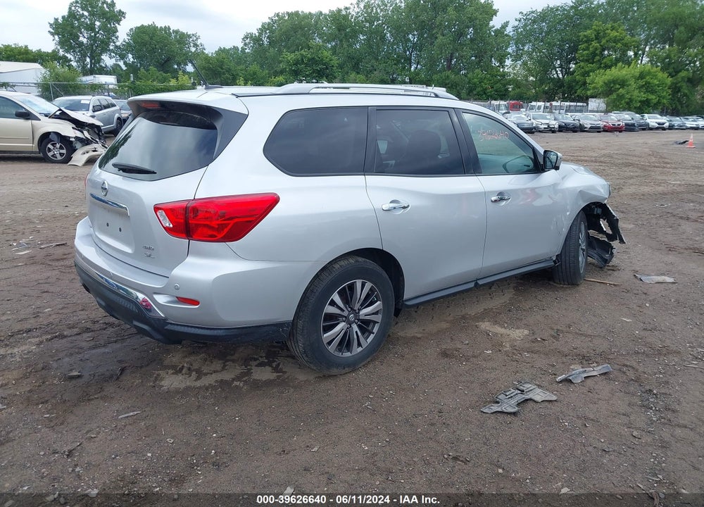 2018 NISSAN PATHFINDER SL VIN: 5N1DR2MM1JC610601