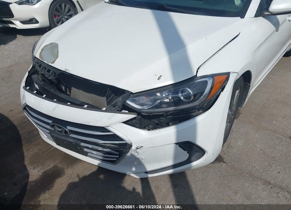 2018 HYUNDAI ELANTRA SEL VIN: 5NPD84LF1JH265886