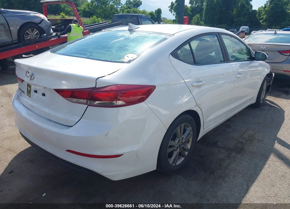 2018 HYUNDAI ELANTRA SEL VIN: 5NPD84LF1JH265886
