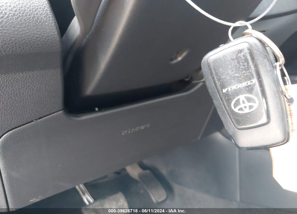 2022 TOYOTA COROLLA XSE VIN: JTNC4MBE6N3162833