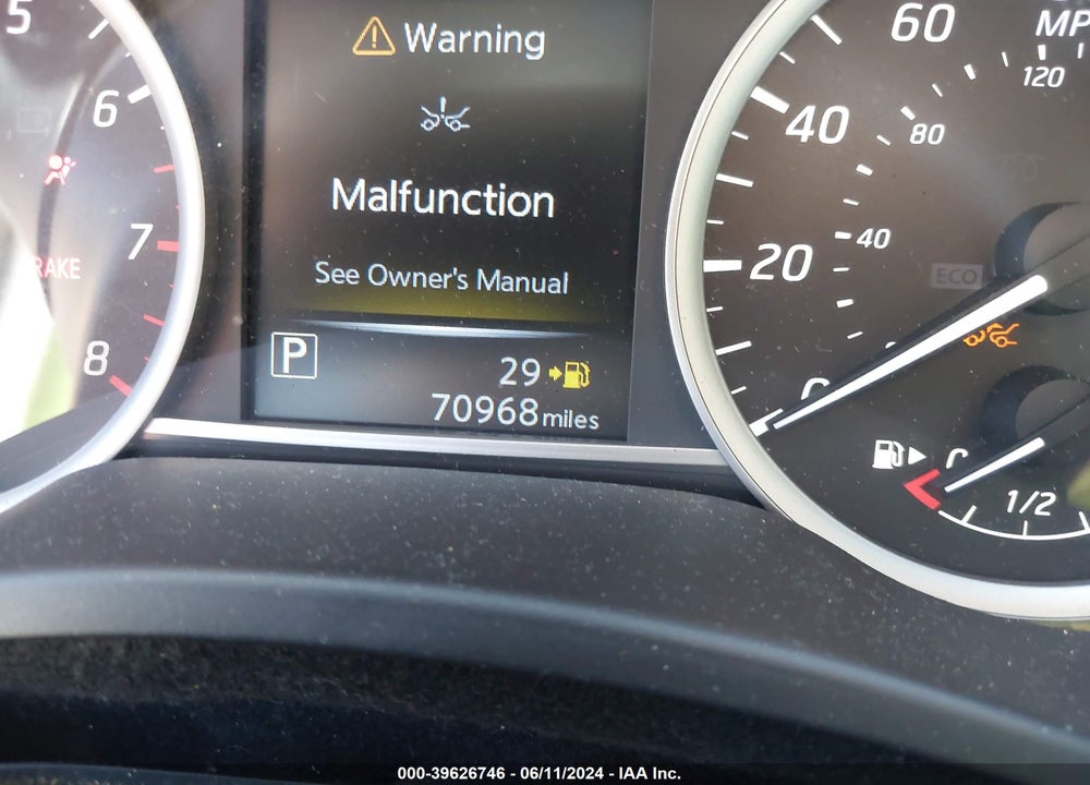2018 NISSAN SENTRA SL VIN: 3N1AB7AP7JY229921