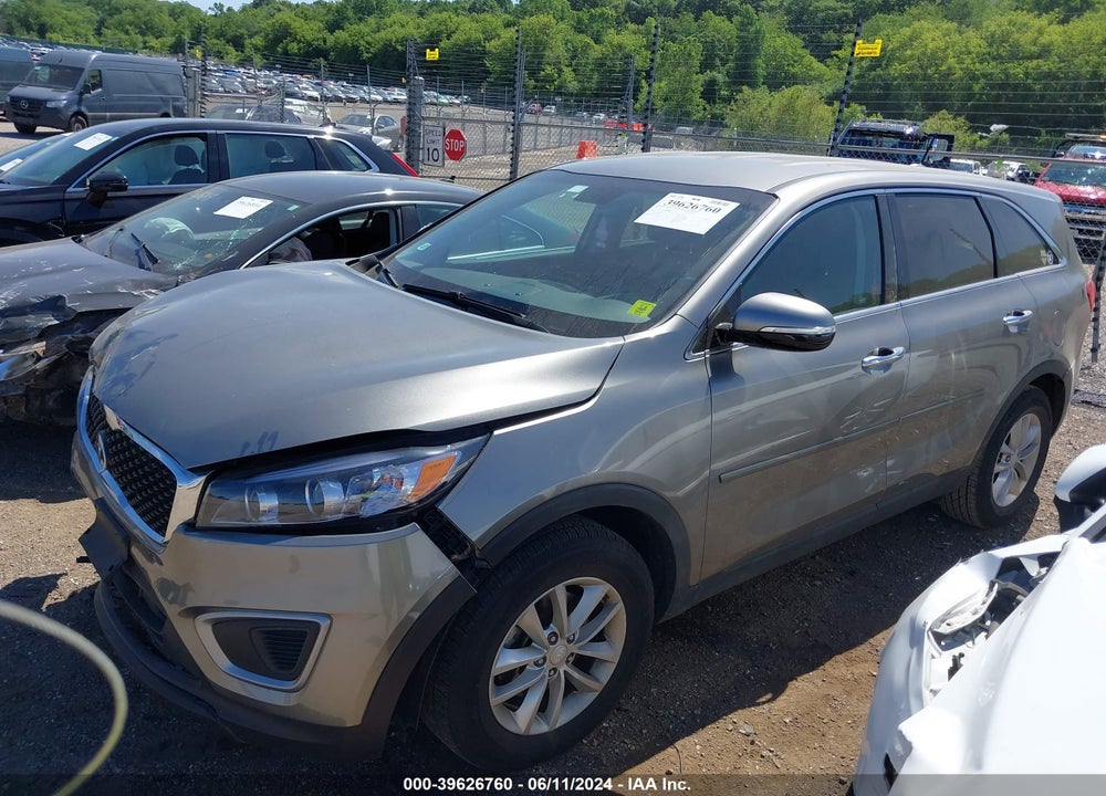 2017 KIA SORENTO 2.4L L VIN: 5XYPG4A34HG200640