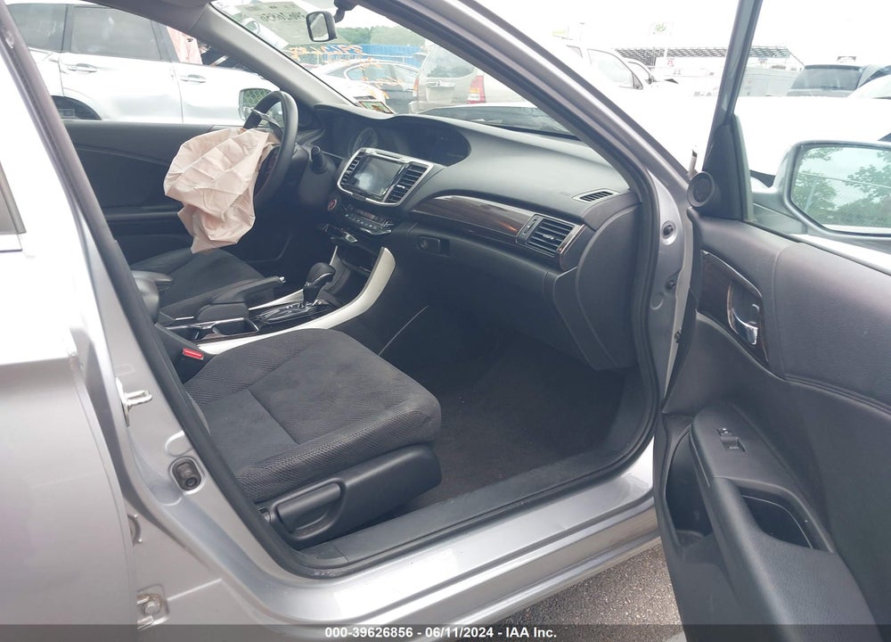2017 HONDA ACCORD EX VIN: 1HGCR2F77HA042966