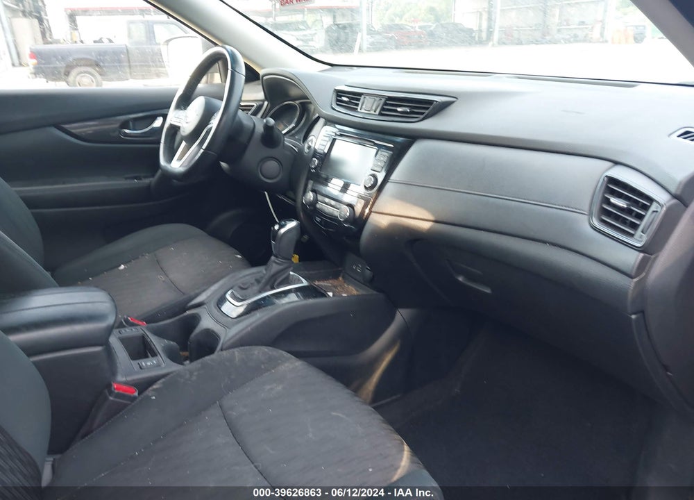 2018 NISSAN ROGUE SV VIN: 5N1AT2MT9JC801887